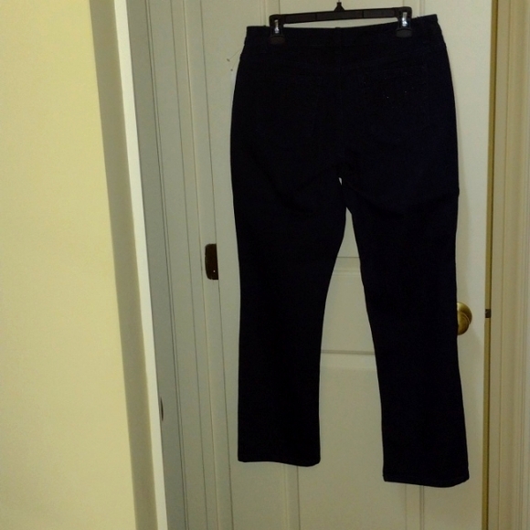 Jones New York Jeans - Lexington Straight - size 14P - Waist 14 P Regular - NWT - Picture 2 of 7